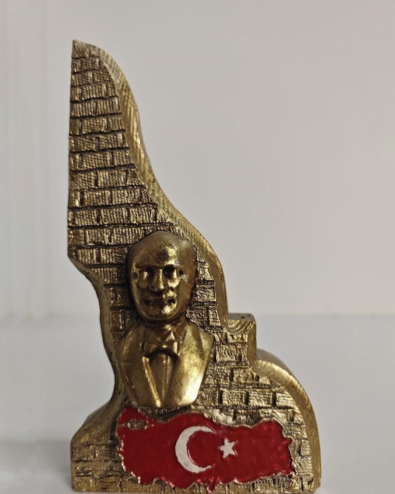 Atatürk Dekoratif Biblo - Gold Eskitme - Masaüstü Atatürk Dekoratif Biblo - Gold Eskitme - Masaüstü