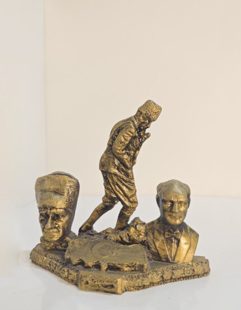 Atatürk Dekoratif Biblo - Üçlü Masaüstü - Gold Eskitme