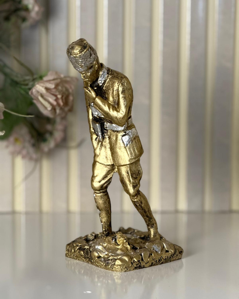 Atatürk Dekoratif Biblo Ayakta Düşünen - Gold Eskitme - Masaüstü Atatürk Dekoratif Biblo Ayakta Düşünen - Gold Eskitme - Masaüstü