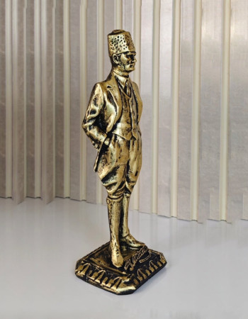 Special Design Standing Atatürk Statue Figurine Special Design Standing Atatürk Statue Figurine