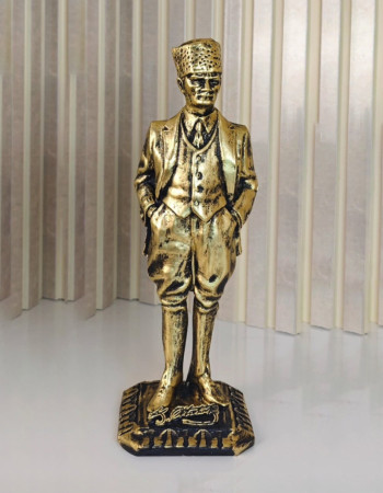 Special Design Standing Atatürk Statue Figurine Special Design Standing Atatürk Statue Figurine