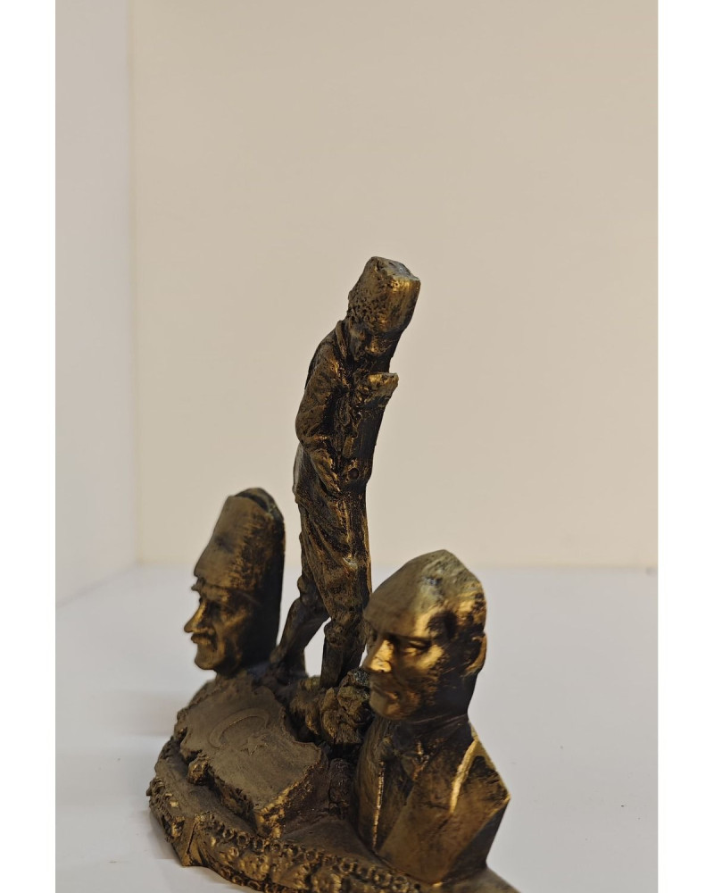 Atatürk Dekoratif Biblo - Üçlü Masaüstü - Gold Eskitme Atatürk Dekoratif Biblo - Üçlü Masaüstü - Gold Eskitme