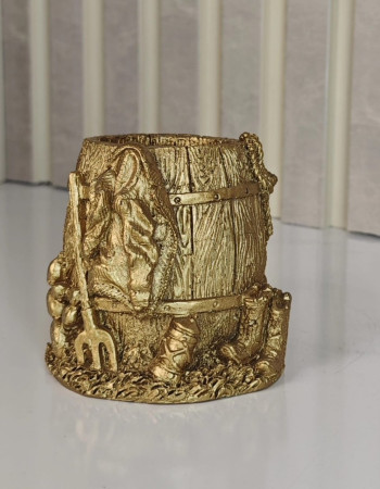 Barrel Pencil Holder with Fisherman Decor Barrel Pencil Holder with Fisherman Decor
