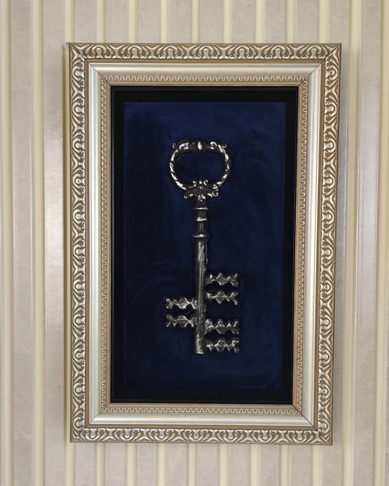 Special Design Framed Dark Background Silver Antique Design Key Table Special Design Framed Dark Background Silver Antique Design Key Table